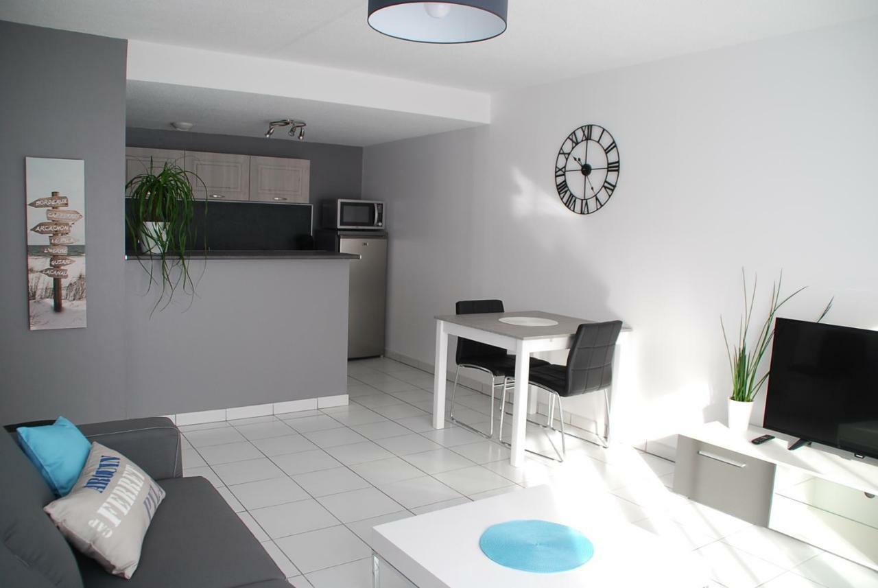 Comme A La Maison Gujan-Mestras Exterior photo